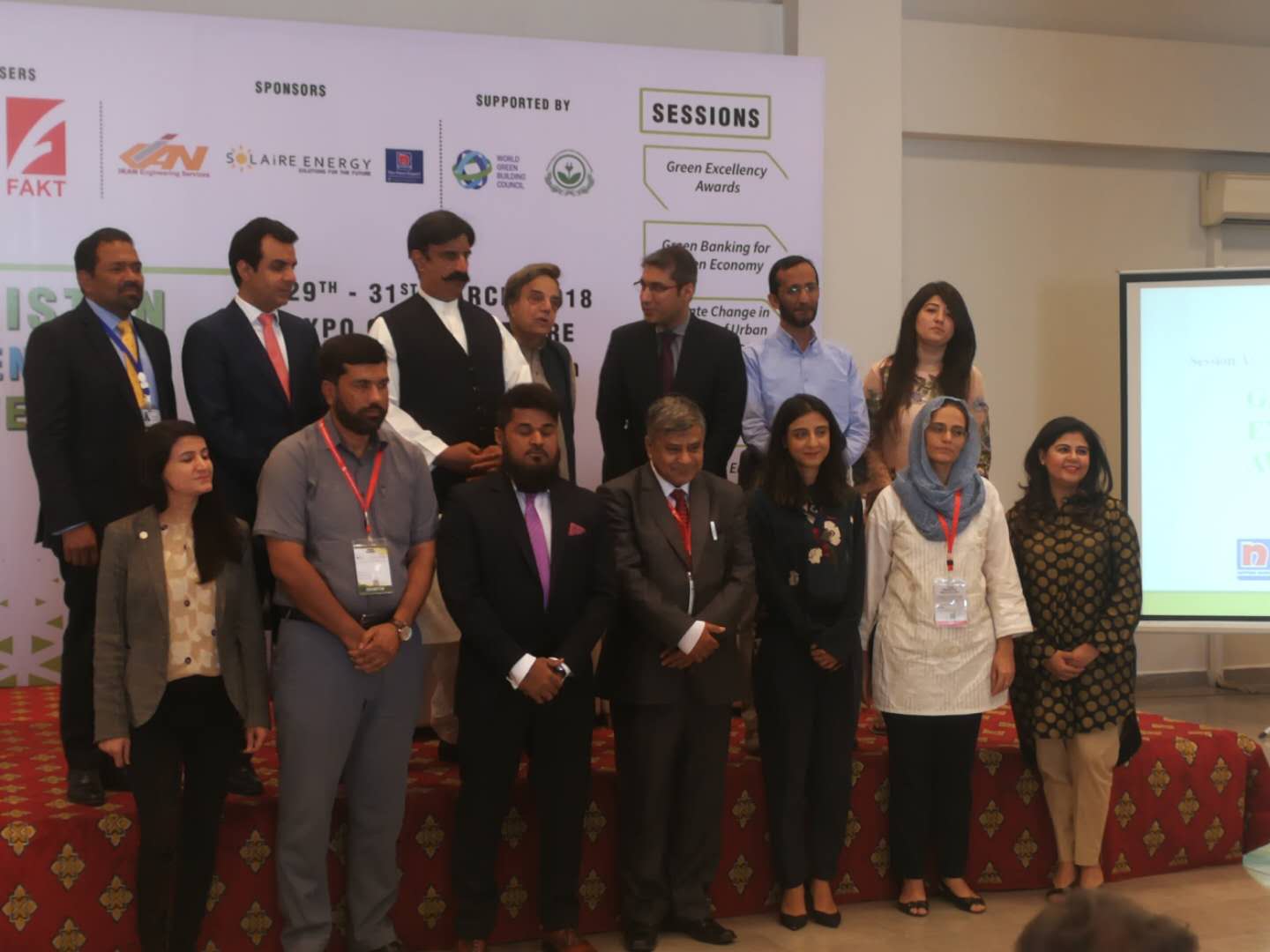 为人类清洁能源事业做贡献！江苏欧亚照明股份有限公司参展巴基斯坦新能源产品国际博览会